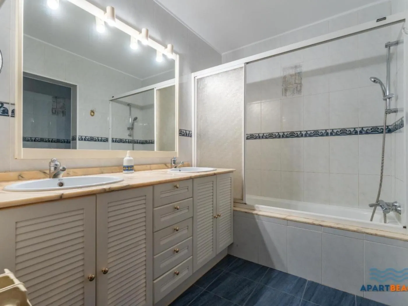 Apartbeach El Pinar Con Piscina Y Barbacoa Reus Holiday home